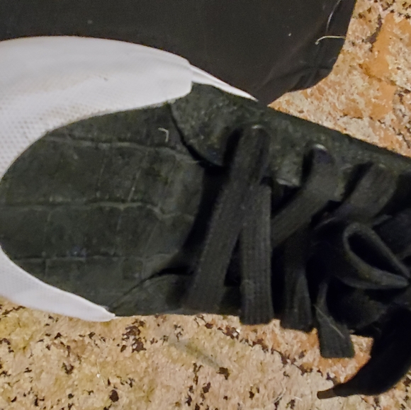 DC shoes - Picture 3 of 5